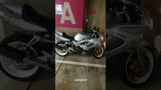 VTR1000Fエンジン始動 #firestorm #sc36 #superhawk #vtr1000f #motorcycle #honda
