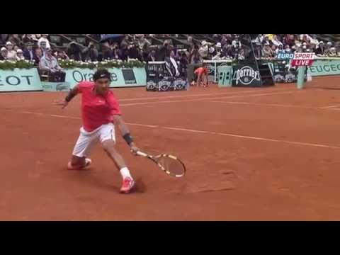 Rafael Nadal sliding on clay 2012 Roland Garros Finals