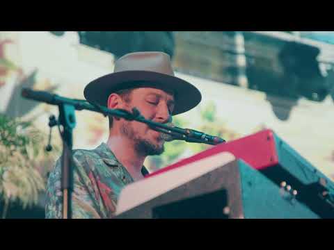 Young Gun Silver Fox - Mojo Rising (Live from The Paradiso) [Official Video]