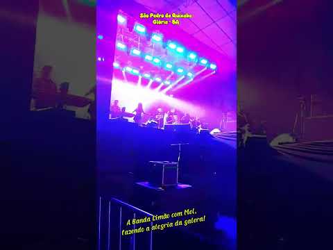 A Banda Limão com Mel na Festa de São Pedro da Quixaba em Glória BA. #gloria #bahia #saopedro 