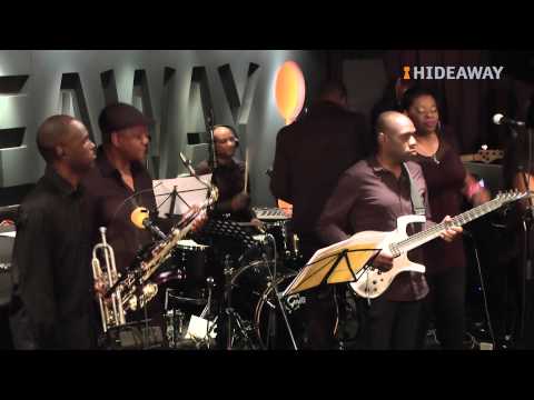 Wayne Hernandez sings Horace Brown's Things We Do for Love