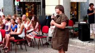 Angela singing in Italy