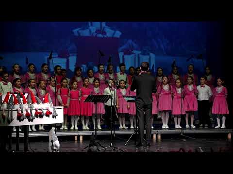 Este Crăciunul - Corul de copii Mini Angeli- Compozitor: Virgil Popescu