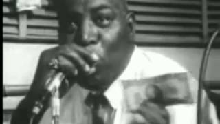 Howlin&#39; Wolf - How Many More Years