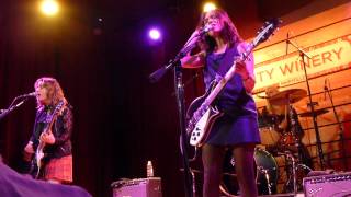 The Bangles - Getting Out of Hand