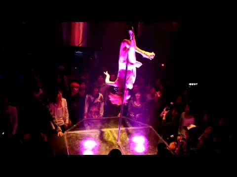 PINK! Pole Dance Night @ WAREHOUSE702