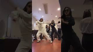 "Teach Me How To Dougie" dance reel #instareels#tiktok#dancecover#kpopdance #kpopchallenge#dancelike