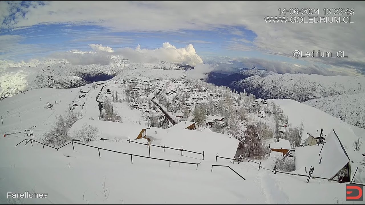 Live webcam view of Farellones Ski Resort Live Cam
