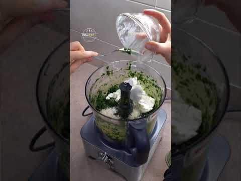 Pasta con crema di spinaci freschi e ricotta