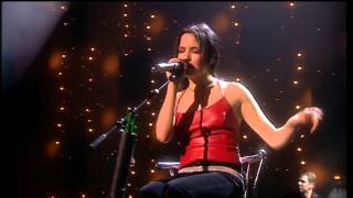 The Corrs Live in London - Merry Xmas (War Is Over) [Features]