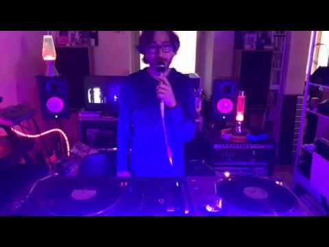 Move D - Pan De Mix - Week 5 - Low-res Jam 🚶🏻‍