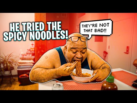 I HAD MY DAD TRY THE SPICY NOODLES! 🌶🥵 | OhNoKid