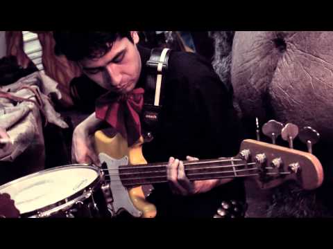 TWIN TONES /// Adiós Amigo /// DESUBICADOS.TV