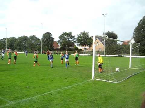 Goal uit vrije trap Oldeholtpade C1 vs OudegaHJSC C2
