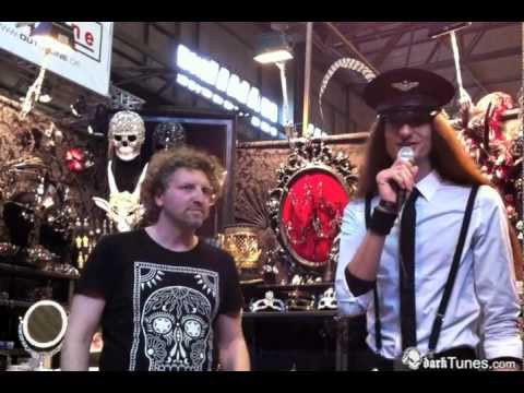 WGT 2012: Metal Masken aus Italien (darkTunes Händler Interview 4/6) | darkTunes Music Group