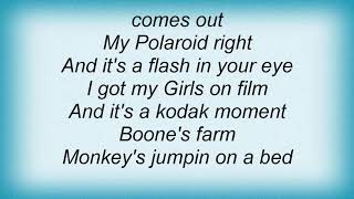 Self - Kodak Moment Lyrics