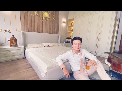 Thể hiện bởi Khắc Minh