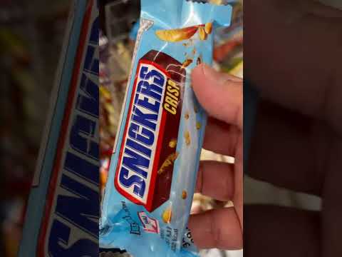 ASMR Snickers Crisp Ice Cream 🍨 #snickers #icecream #yummy #asmr #mukbang #shorts
