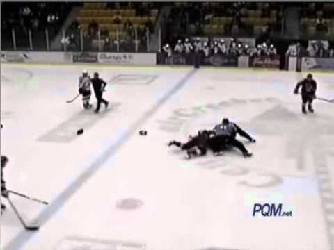 Charles-Olivier Roussel vs Thierry Comtois Dec 1, 2010