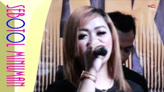 Download lagu Dangdut Koplo Sebotol Minuman | Winda Ibrahim | Mahakarya Musik mp3