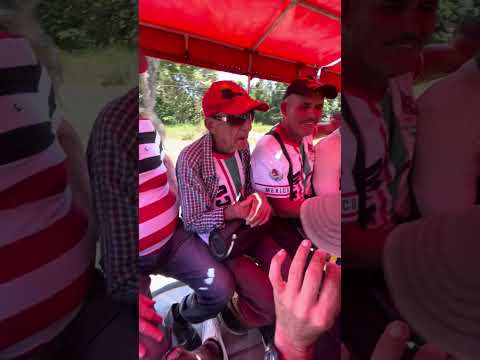 La tropa camino a unas fiestas de gallo ,veguita,yara,granma,gallos