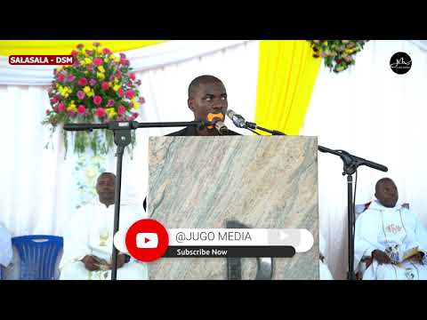 Kijana wa Kundi la The Tenor's Florence Chalo alivyo Imba Zaburi kwa Sauti Nzuri Jumatatu ya Pasaka.