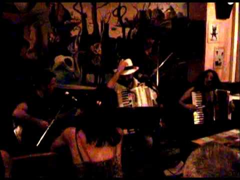 Disperato Erotico Stomp live - DdS Acoustic Band