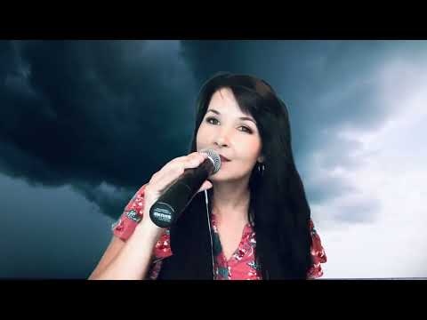 Landi sings Sailing home (home singing)