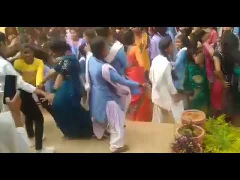 aisha dance. sbko flop kr dii ess ldki ne😍