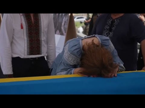 Video Thumbnail: 26-Jährige in Charkiw getötet: "Singt auf meiner Beerdigung"
