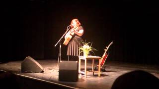 Suzie Vinnick: Oreo Cookie Blues