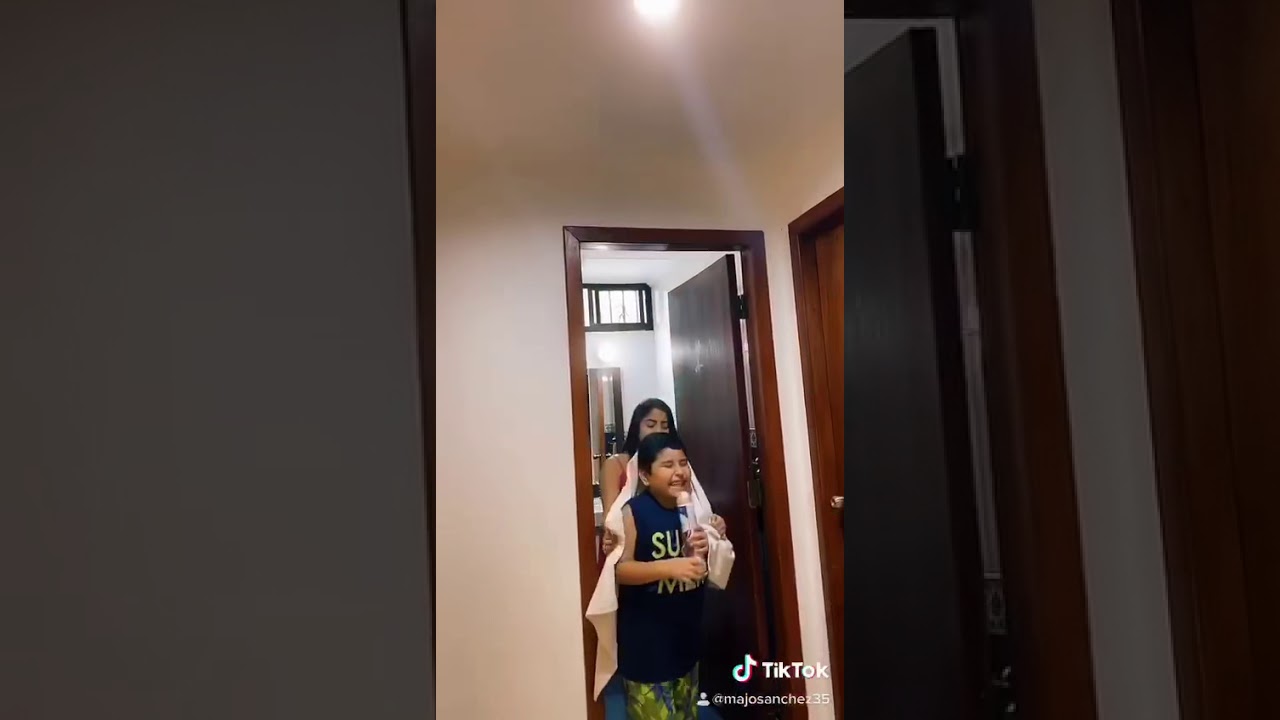 Watch No me gusta el Shampoo No me gusta el jab贸n as铆 cochino me siento mejor.! Now No me gusta el Shampoo No me gusta el jab贸n as铆 cochino me siento mejor.!