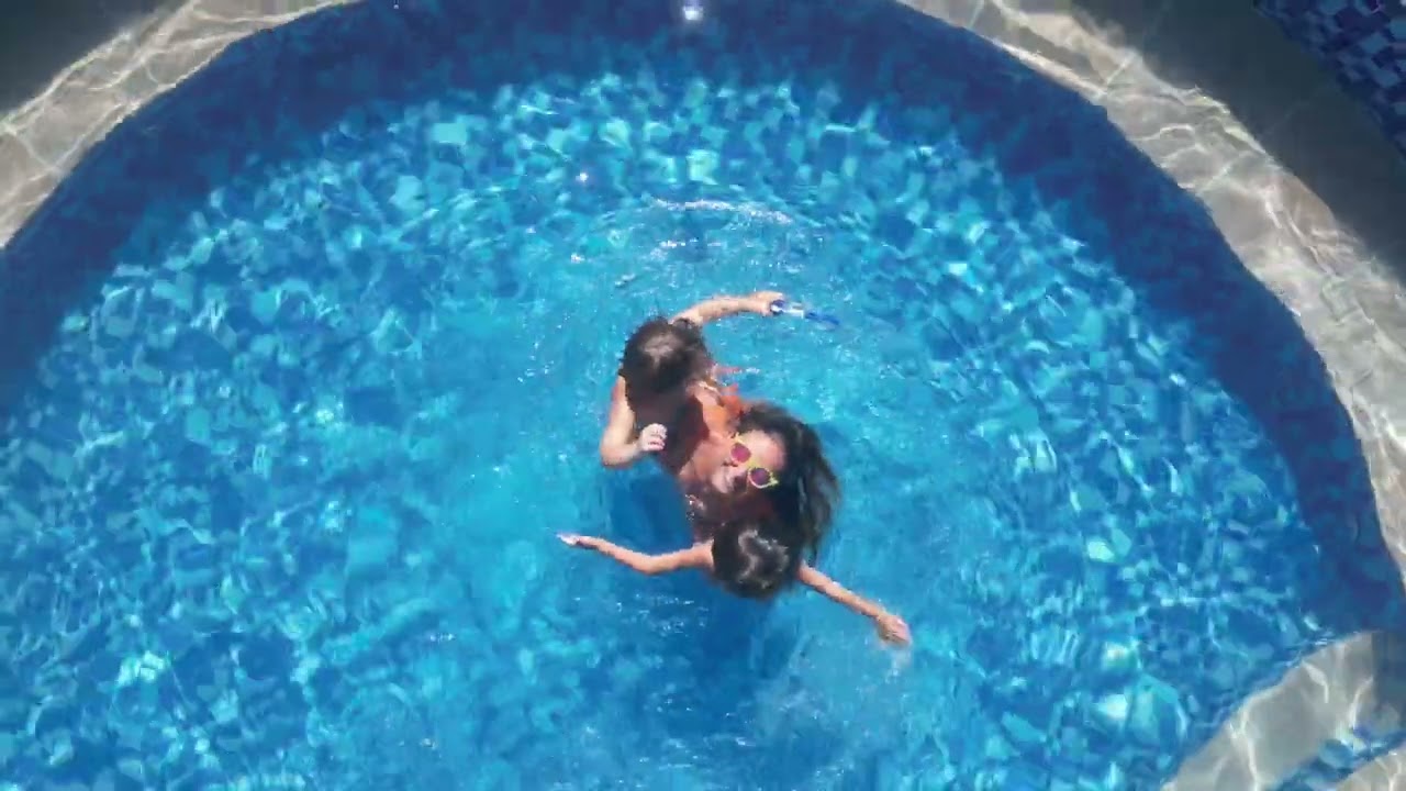 Piscinas no Le Canton