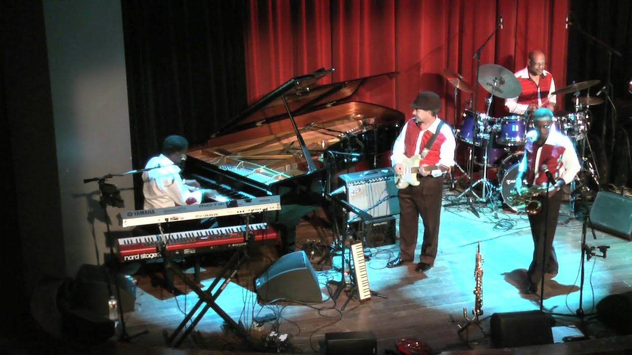 Promotional video thumbnail 2 for Elias Negash Quartet