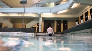 Rod Stewart - If Loving You Is Wrong I Don&#39;t Want To Be Right {HD}