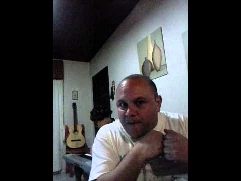 29 Celebrity Impressions, 1 trucho  Song - Robo