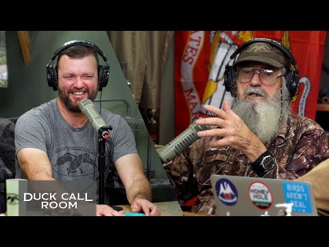 Uncle Si Discovers Tinder | Duck Call Room #102