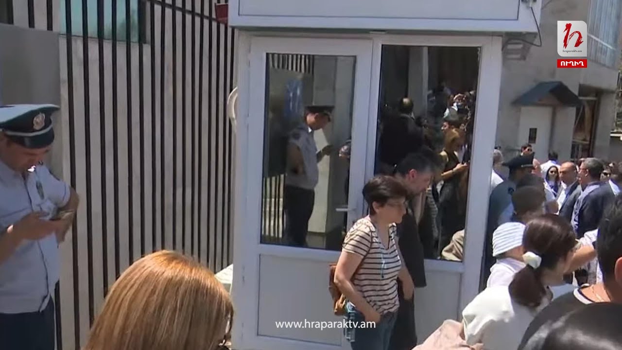 #Ուղիղ. Փաստաբանների բողոքի քայլերթը` դեպի Եվրամիության հայաստանյան գրասենյակ