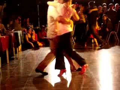  Horacio Godoy  and  Cecilia Garcia  are  dancing  to  the  milonga  "  La Punalada  "
