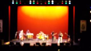 En Fin -La Santa Cecilia