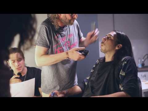 Pas Trop Court #4 - Naive New Beaters