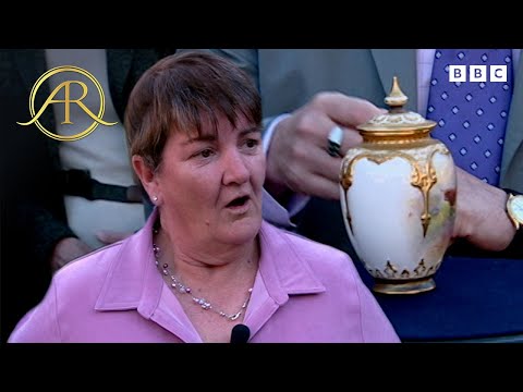 Porcelain Treasures That Left Experts And Owners Speechless | Antiques Roadshow UK
