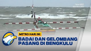Download lagu Kapal Nelayan di Pantai Malabero Rusak di Hantam Gelombang Pasang mp3