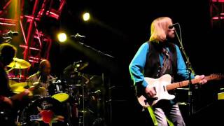 Tom Petty  "Even The Losers".MOV