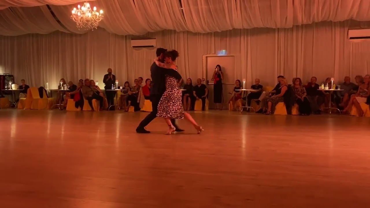 Marco Nodari y Claudia Cavagnini "Por la vuelta" @Milonga la Rotonda (Bs) 29/7/2024 1-4