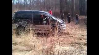 preview picture of video 'Делика в гору (Mitsubishi Delica)'