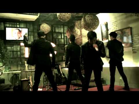 DRAGONBOYZ  JUST GO AWAY  Live Performance at TLC - Sutos Surabaya ( 31 Agustus 2013 )