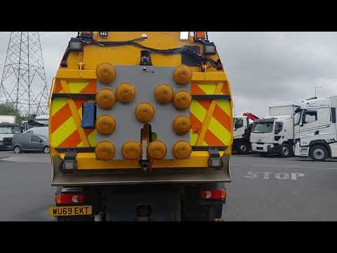 DAF LF230 JOHNSTON SWEEPER - Image 2