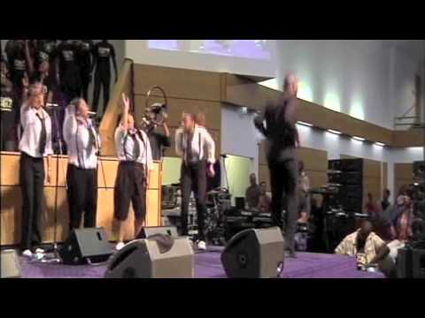 VM & New-Ye At NTCG Youth Convention 2011 part2