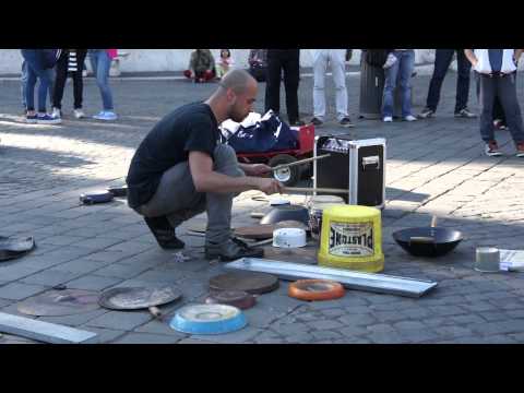 Incredible street drummer in Rome (Dario Rossi)